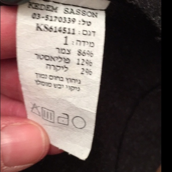 Host pick! Plus size unique wool wrap art shirt - Picture 3 of 4